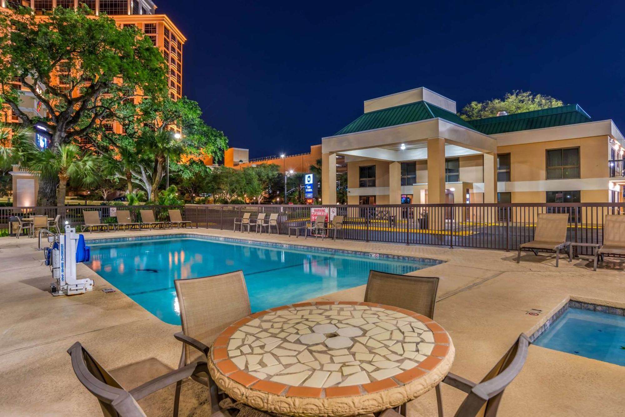 Best Western Oak Manor Biloxi Luaran gambar