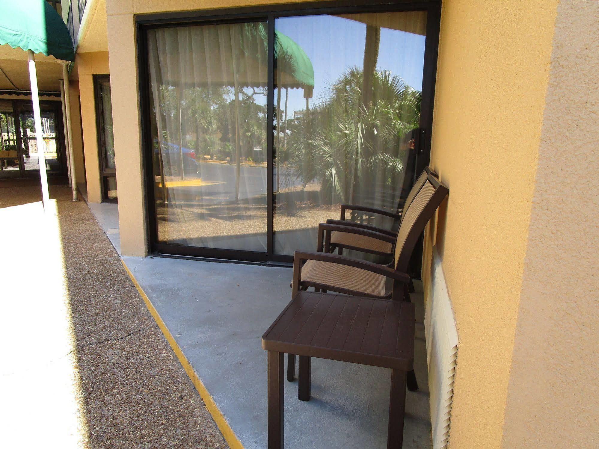 Best Western Oak Manor Biloxi Luaran gambar